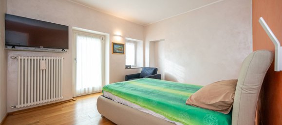 5 bedrooms House in Zimone, Italy No. 160312 57