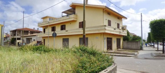 Villa de 5 habitaciónes en Marrubiu, Italy No. 21768 6