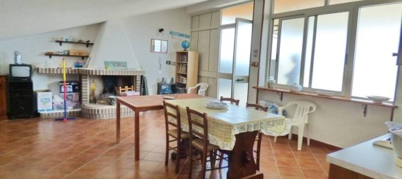 Villa de 5 habitaciónes en Marrubiu, Italy No. 21768 37