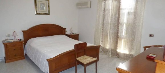 Villa de 5 habitaciónes en Marrubiu, Italy No. 21768 33