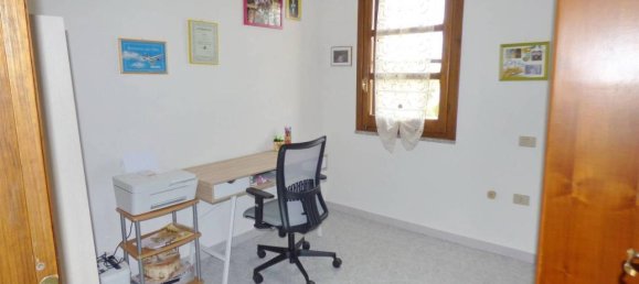 Villa de 5 habitaciónes en Marrubiu, Italy No. 21768 13