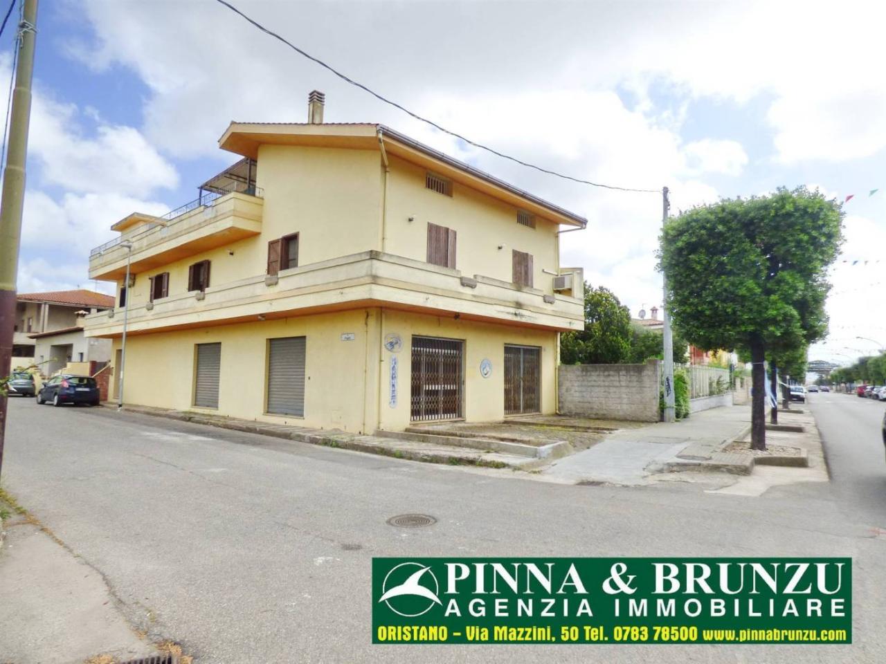 Villa de 5 habitaciónes en Marrubiu, Italy No. 21768