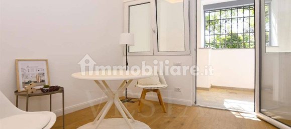 1 chambre Appartement à Milan, Italy No. 323766 6
