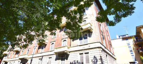 1 chambre Appartement à Milan, Italy No. 323766 24