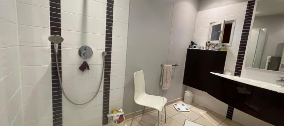 4 Schlafzimmer Haus in Tours, France, Nr. 275348 11