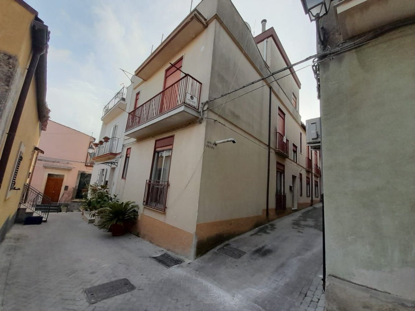 Casa de 4 habitaciónes en Palazzolo Acreide, Italy No. 291540