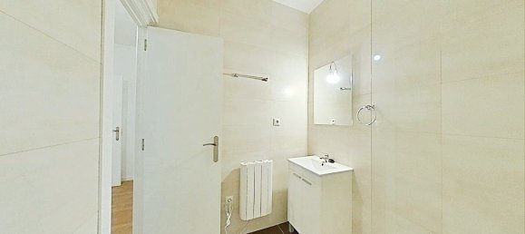 3 bedrooms Apartment in Madrid, Spain No. 166592 25