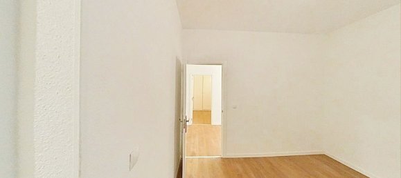 3 bedrooms Apartment in Madrid, Spain No. 166592 11