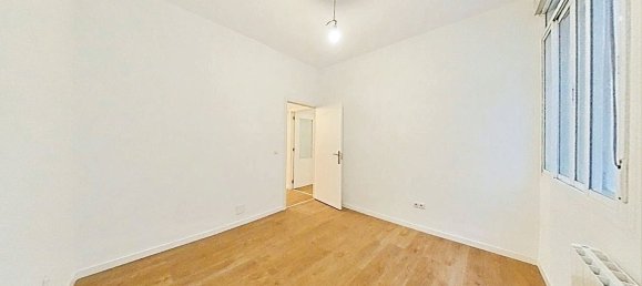 3 bedrooms Apartment in Madrid, Spain No. 166592 9