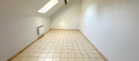 Casa de 3 dormitorios en Vijon, France No. 46553 9