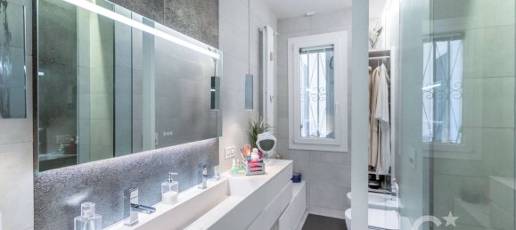 4 Schlafzimmer Wohnung in Rome, Italy, Nr. 330836 10