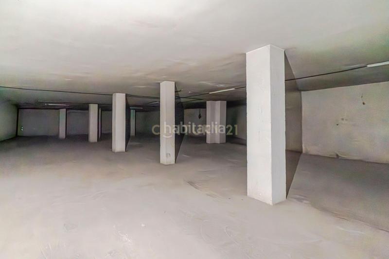  مرآب في Santa Fe, Spain 317متر مربع رقم 175405