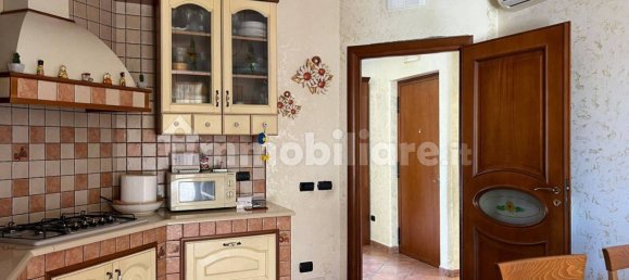 2 bedrooms Apartment in Naples, Italy No. 313535 2
