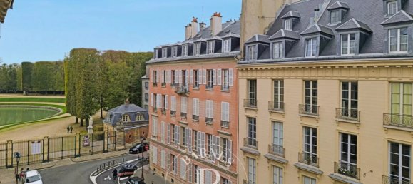 2 bedrooms Apartment in Versailles, France No. 177135 3