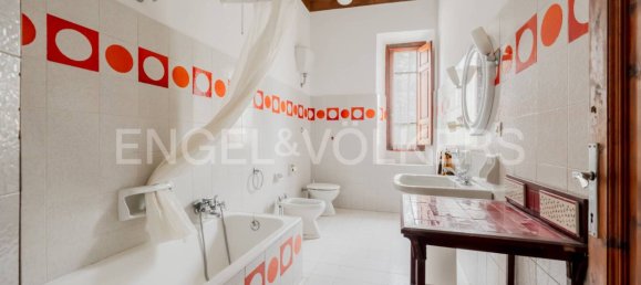 5 Schlafzimmer Villa in Pelago, Italy, Nr. 63306 23