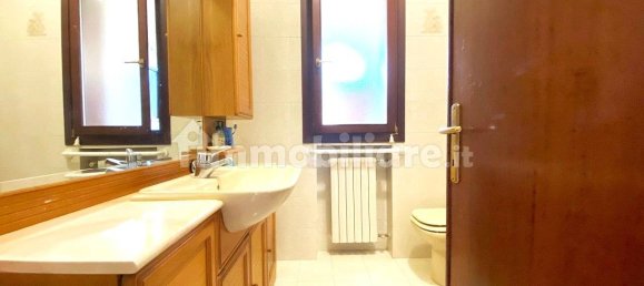 2 bedrooms House in Rubano, Italy No. 321656 15