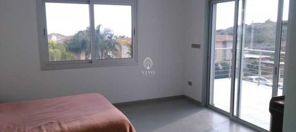 4 bedrooms Commercial property in Agios Tychonas, Cyprus No. 19147 14