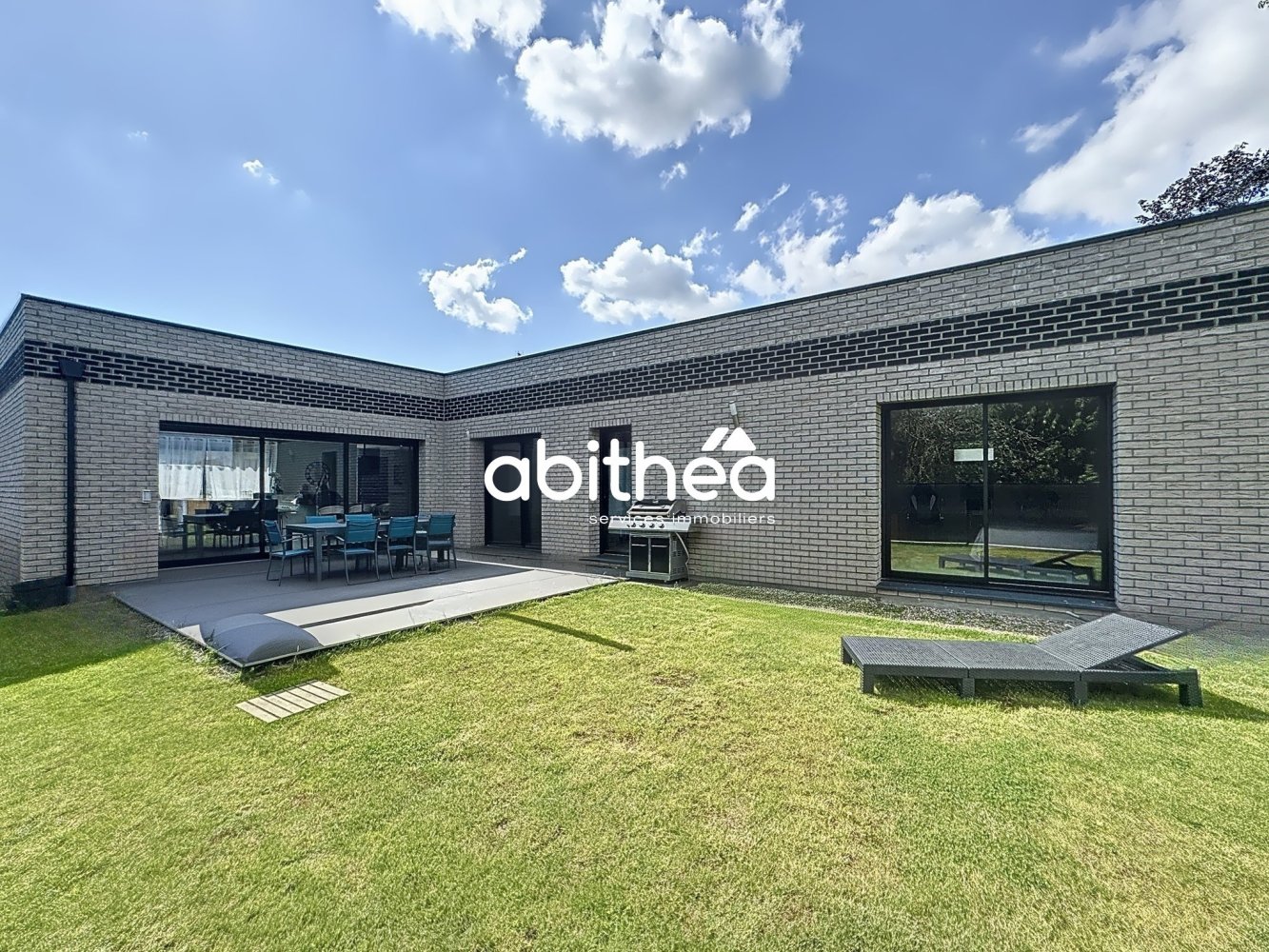 Casa de 3 dormitorios en Souchez, France No. 263638