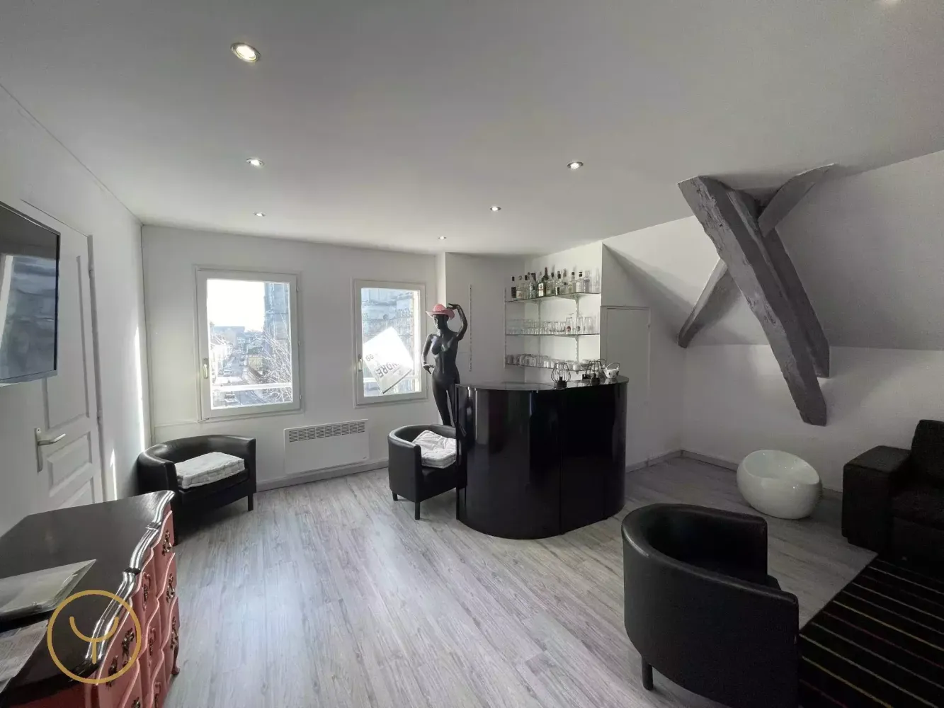 Квартира с 3 спальнями в Труа, Франция № 76175