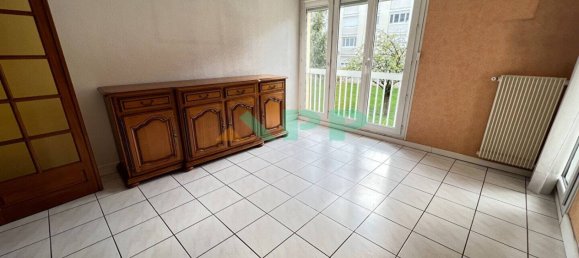 Apartamento de 2 dormitorios en Draveil, France No. 175034 2