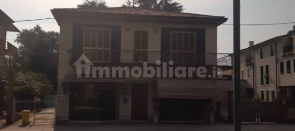 Propiedad comercial en Vicenza, Italy 30 m² No. 341389 3