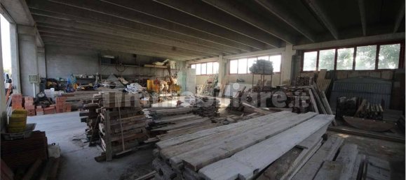 1-Zimmer Lagerhaus in Bellinzago Novarese, Italy, Nr. 177536 2