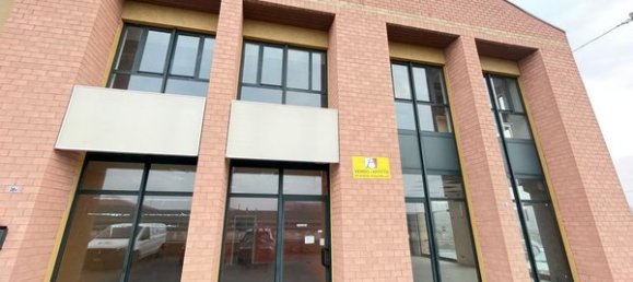 Коммерческая недвижимость с 2 комнатами в Лаллио, Италия № 78306 12