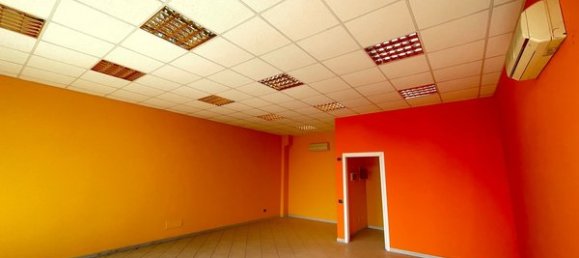 Коммерческая недвижимость с 2 комнатами в Лаллио, Италия № 78306 6