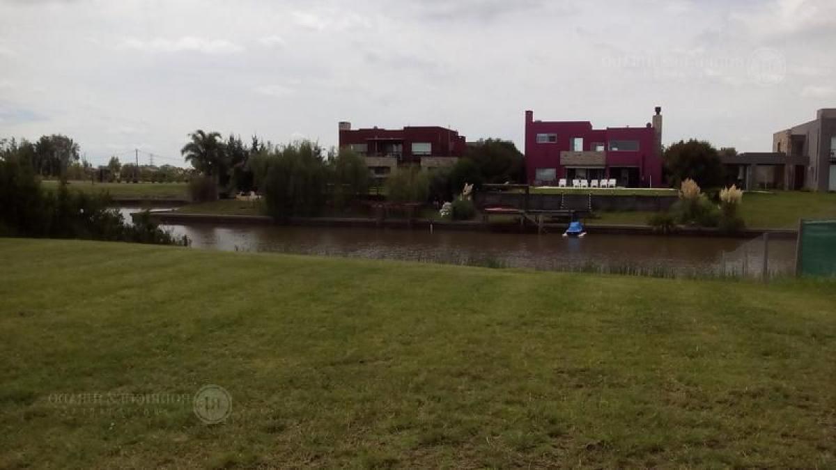 Земельный участок в Тигре, Аргентина № 117865