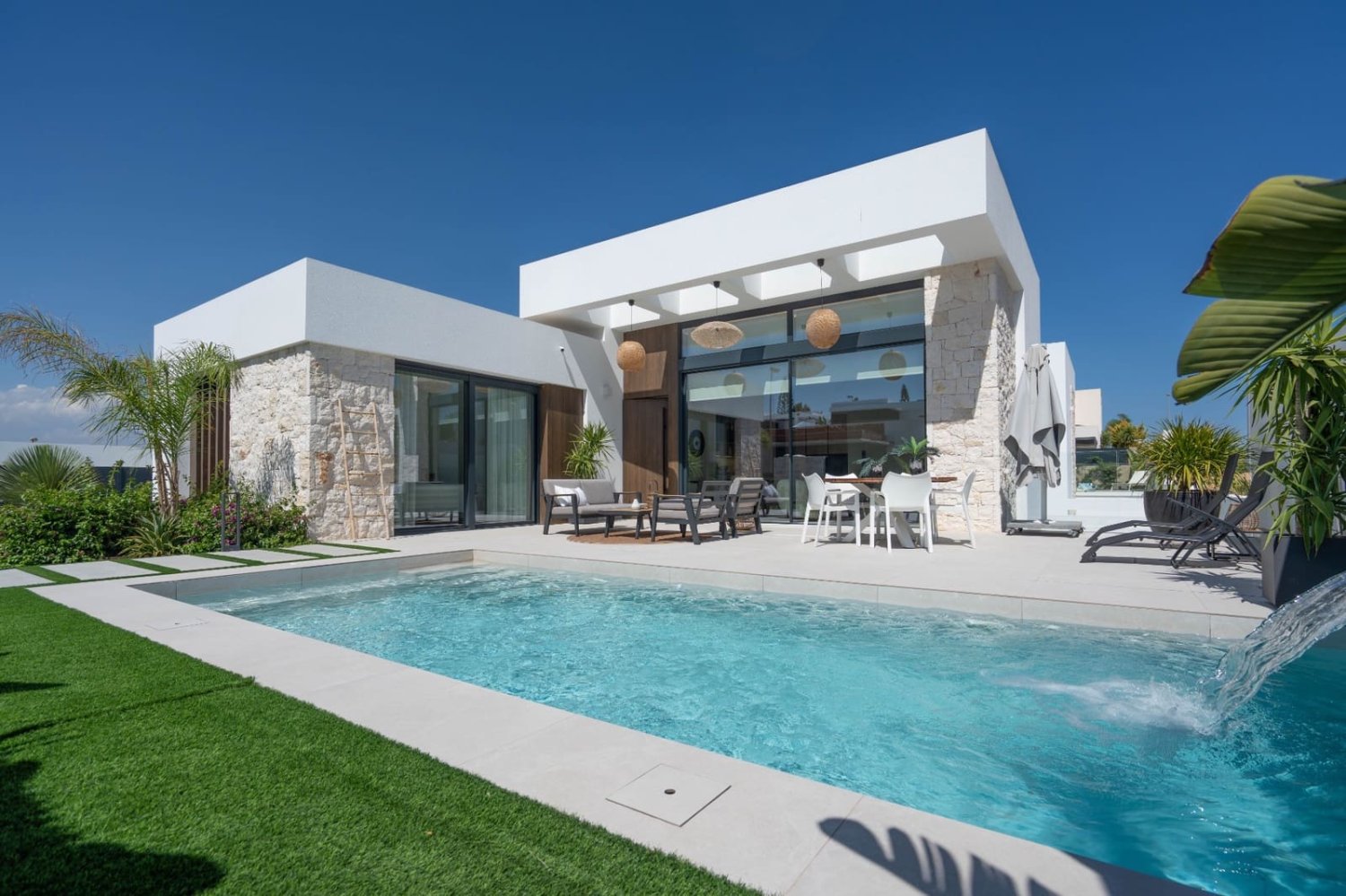 4 bedrooms Villa in Ciudad Quesada, Spain No. 199010