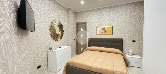 2-Zimmer Wohnung in Naples, Italy, Nr. 8802 9