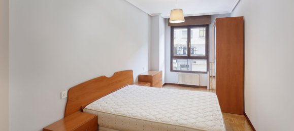1 Schlafzimmer Wohnung in Oviedo, Spain, Nr. 141194 12