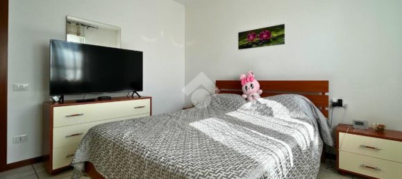 1 bedroom Apartment in Dalmine, Italy No. 359986 7