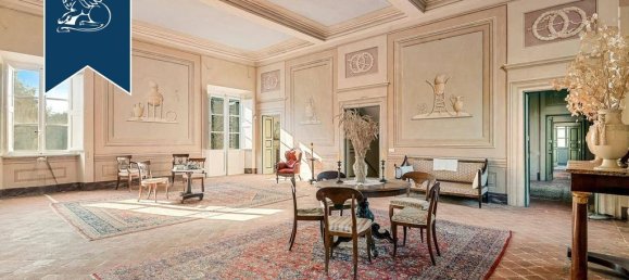 15 غرف نوم فيلا في Lucca, Italy رقم 179463 9