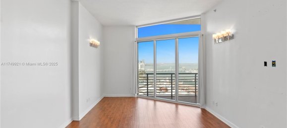 1 dormitorio propiedad comercial en venta en Miami, Miami-Dade, Florida, USA № 614099 11