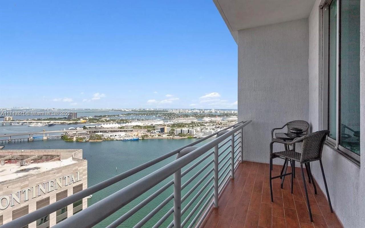 1 dormitorio propiedad comercial en venta en Miami, Miami-Dade, Florida, USA № 614099