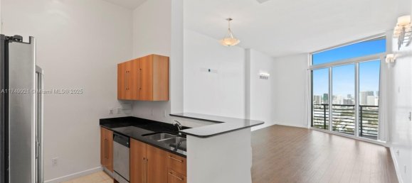1 dormitorio propiedad comercial en venta en Miami, Miami-Dade, Florida, USA № 614099 4