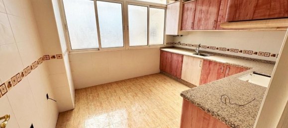 130m² Building in Alicante, Spain No. 164087 8