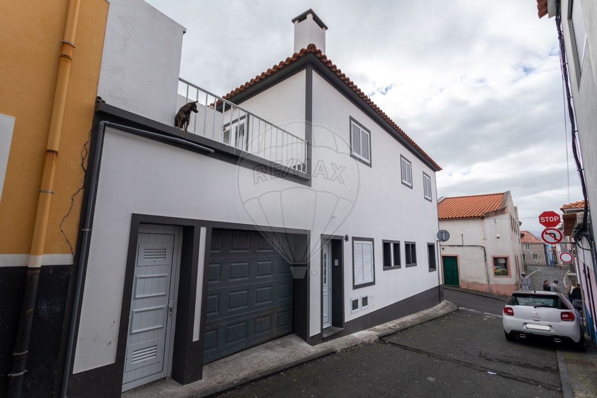 Casa T2 em Rabo de Peixe, Portugal N.º 44222