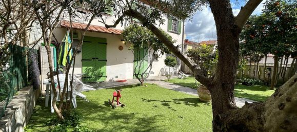 3 bedrooms Villa in Cascina, Italy No. 47633 3