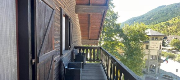 Квартира с 2 спальнями в Чезана Торинезе, Италия № 379743 3