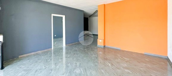 4 rooms Commercial property in Castiglione delle Stiviere, Italy No. 75784 4
