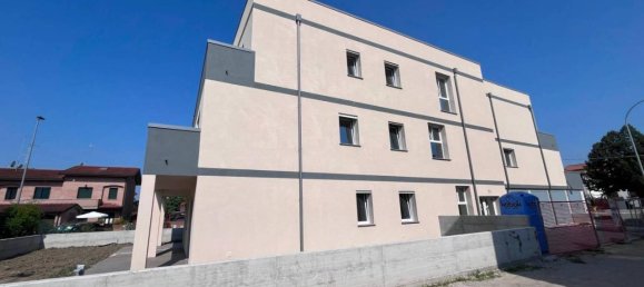 Квартира с 5 комнатами в Коппаро, Италия № 143820 2