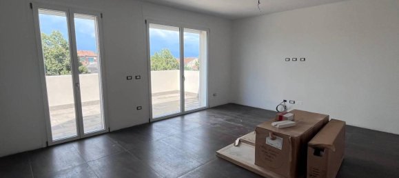 Квартира с 5 комнатами в Коппаро, Италия № 143820 34