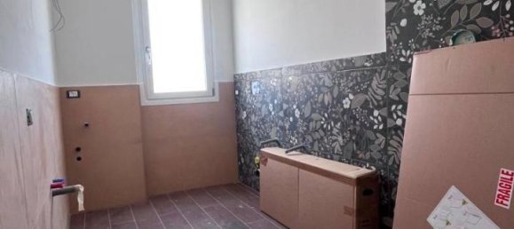 Квартира с 5 комнатами в Коппаро, Италия № 143820 27