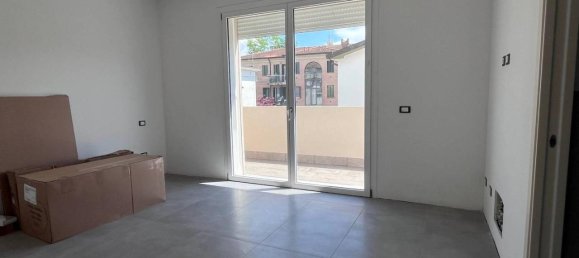 Квартира с 5 комнатами в Коппаро, Италия № 143820 11