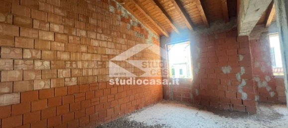 4 rooms Apartment in Torrevecchia Pia, Italy No. 332706 10