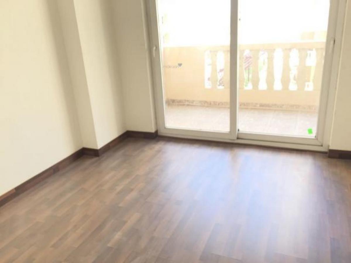 2 bedrooms House in Faridabad, India No. 15915