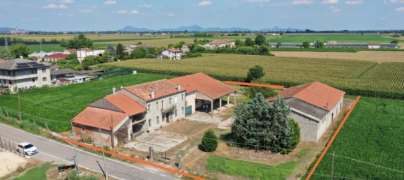 Casa de 3 habitaciónes en Veronella, Italy No. 269492 2