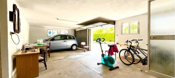 4 bedrooms House in Novi di Modena, Italy No. 59992 14